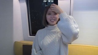 宝贝在辅导课后让我吃她的阴部的POV视频